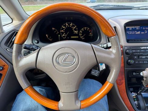 Used 2001 Lexus RX 300 4WD image 13