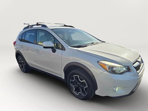 Used 2015 Subaru Crosstrek 2.0i Premium w/ Moonroof Package AWD/4WD image 4