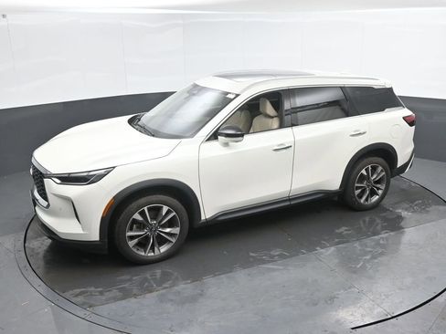 Used 2023 INFINITI QX60 Luxe image 40