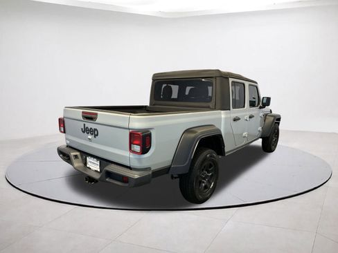 Certified 2022 Jeep Gladiator Sport image 6