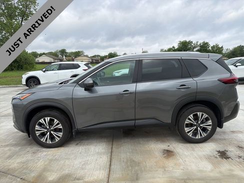 Certified 2023 Nissan Rogue SV w/ SV Premium B Package image 8