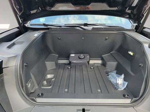 New 2025 GMC Sierra EV Denali image 4