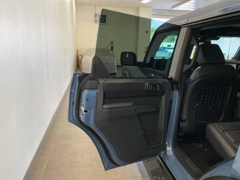 New 2025 Ford Bronco Badlands image 8