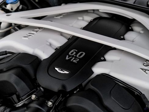 Used 2014 Aston Martin Vanquish Coupe image 59