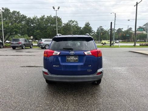 Used 2014 Toyota RAV4 LE FWD image 6