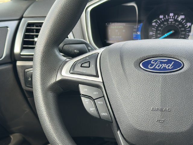 Used 2016 Ford Fusion SE FWD image 28