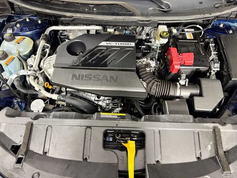 Used 2024 Nissan Rogue Platinum FWD image 39