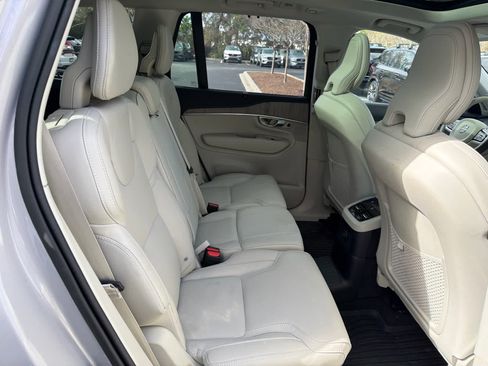 Certified 2024 Volvo XC90 T8 Ultimate w/ Protection Package Premier image 19