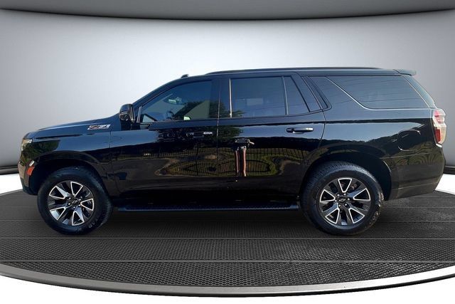 Used 2022 Chevrolet Tahoe Z71 w/ Luxury Package AWD/4WD image 8