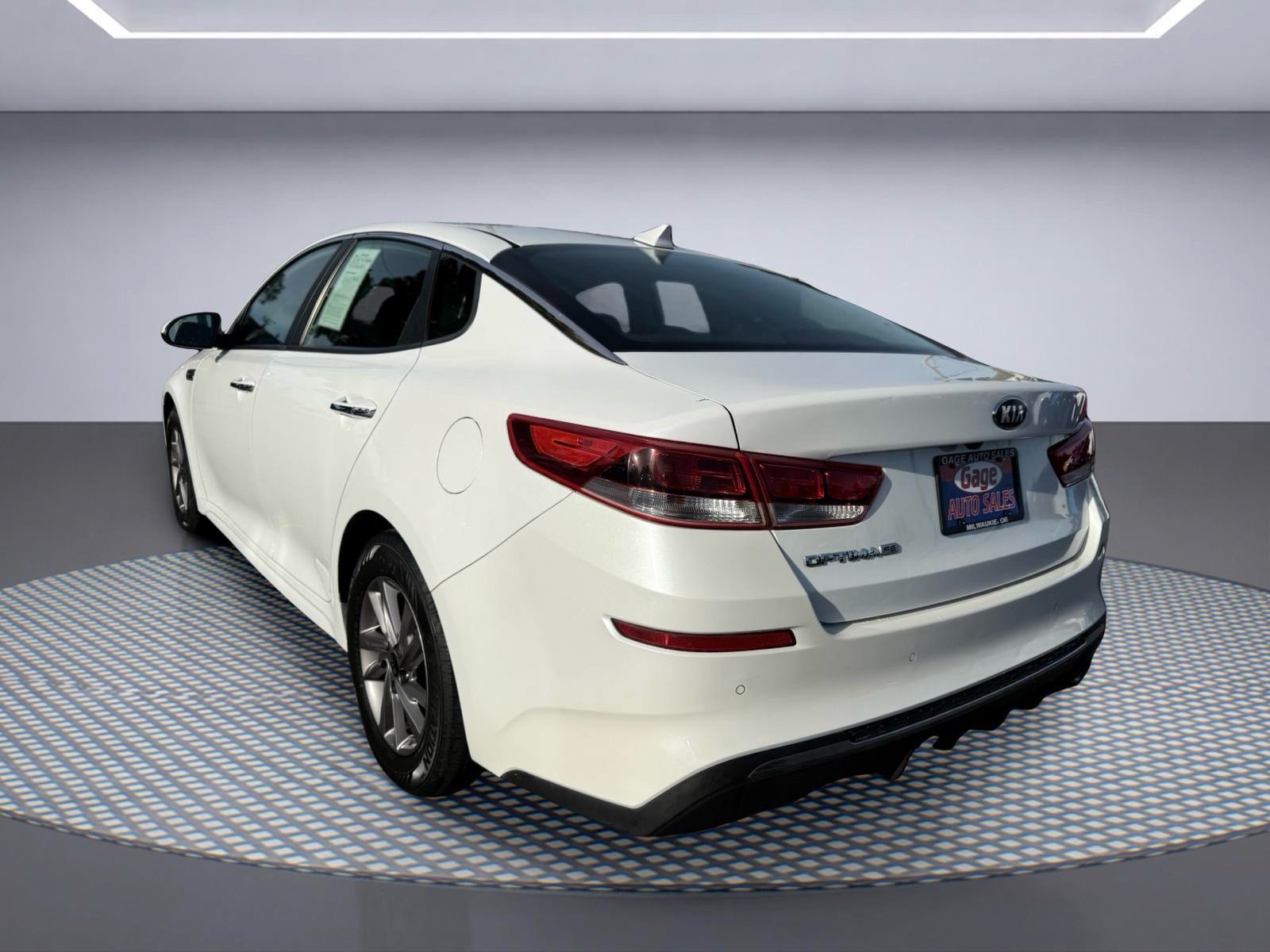 Used 2020 Kia Optima LX FWD image 4
