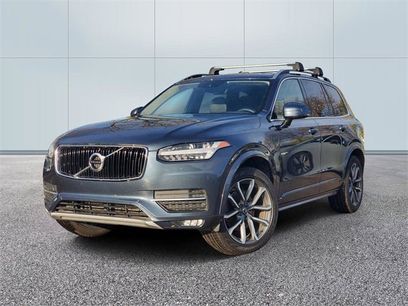 Used 2019 Volvo XC90 T5 Momentum w/ Multimedia Package