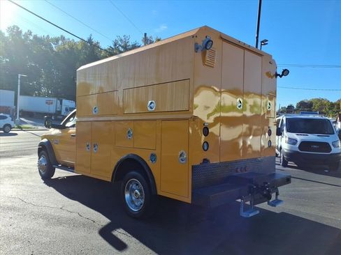 Used 2018 RAM 5500 Tradesman w/ Power & Remote Entry Group image 7