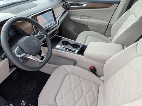 New 2026 Volkswagen Atlas SE AWD/4WD image 7