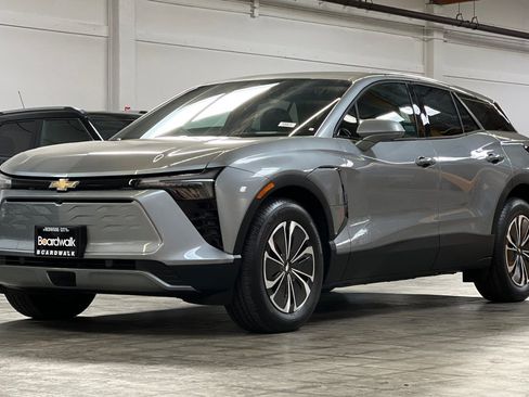 Used 2026 Chevrolet Blazer EV LT FWD image 8