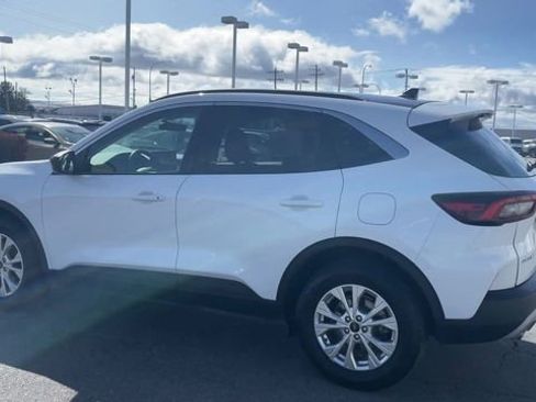 Used 2024 Ford Escape Active w/ Tech Pack #1 image 7