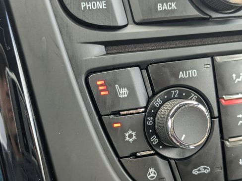 Used 2018 Buick Cascada Premium image 25