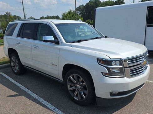 Used 2017 Chevrolet Tahoe Premier RWD image 2