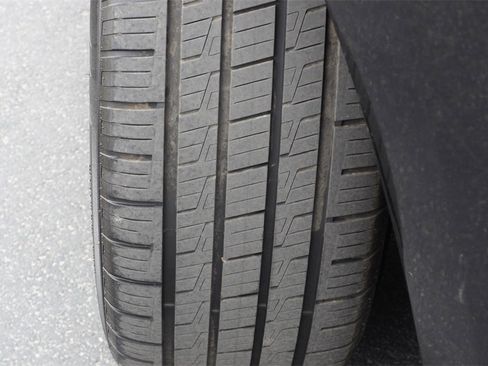 Used 2024 Ford Expedition Limited image 10