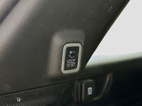 Used 2023 Jeep Grand Cherokee Altitude AWD/4WD image 31