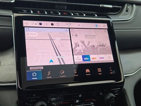 New 2025 Jeep Grand Cherokee Limited image 30