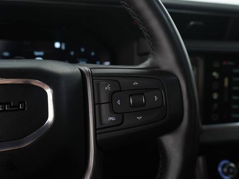 Used 2023 GMC Yukon XL Denali Ultimate AWD/4WD image 30