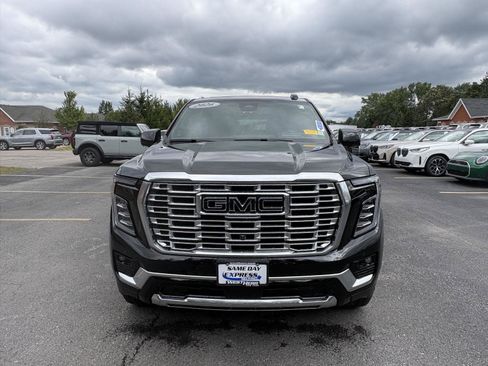 Used 2026 GMC Yukon XL Denali w/ Sun & Power Step Package AWD/4WD image 2