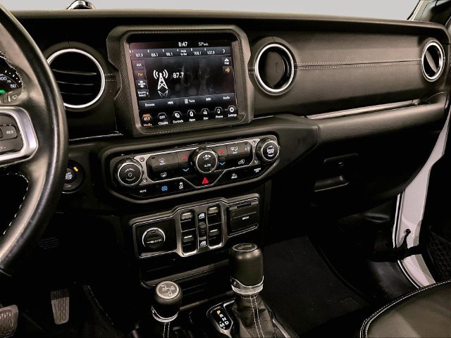 Used 2021 Jeep Wrangler Unlimited Sahara AWD/4WD image 6