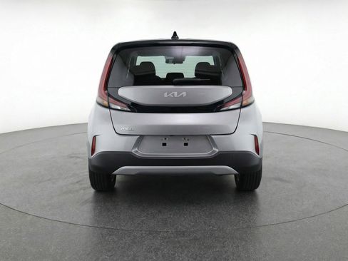 Used 2025 Kia Soul LX w/ LX Technology Package image 6
