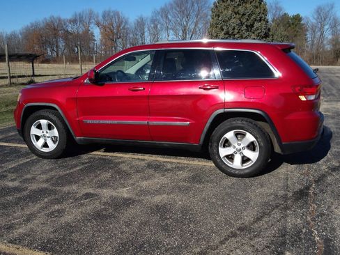 Used 2011 Jeep Grand Cherokee Laredo image 12