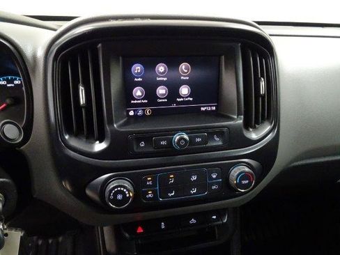 Used 2022 Chevrolet Colorado W/T w/ WT Convenience Package RWD image 32