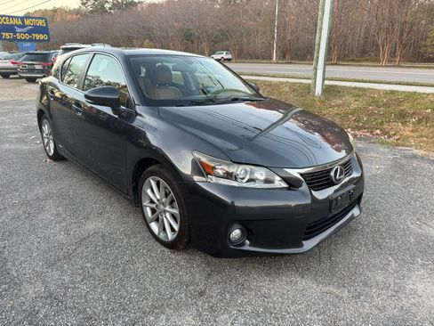 Used 2011 Lexus CT 200h image 3