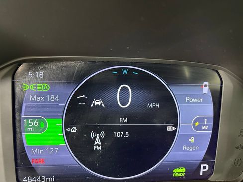 Used 2022 Chevrolet Bolt LT w/ Infotainment Package FWD image 11