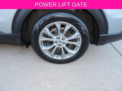 Used 2021 Ford Explorer XLT w/ Equipment Group 202A image 14