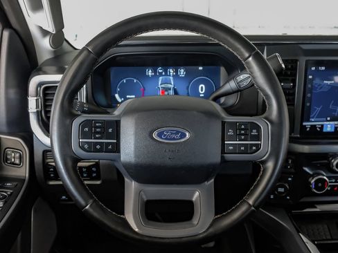 Used 2025 Ford F250 Lariat w/ Chrome Package AWD/4WD image 16
