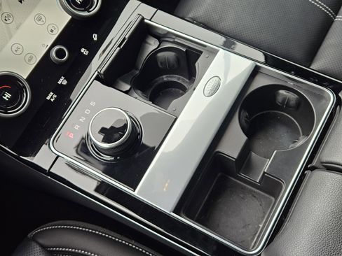 Used 2020 Land Rover Range Rover Velar R-Dynamic S image 21