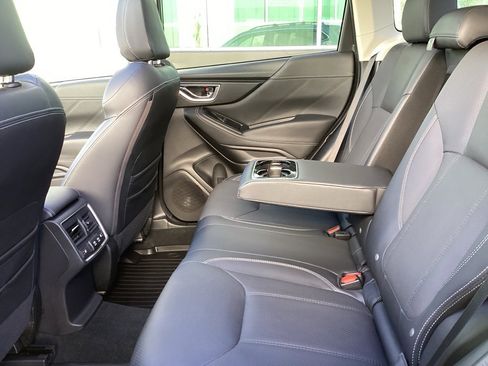 Used 2019 Subaru Forester Touring image 6