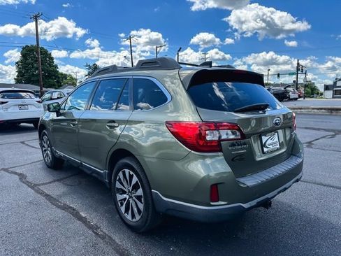 Used 2016 Subaru Outback 2.5i Limited AWD/4WD image 6