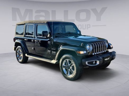 Used 2023 Jeep Wrangler Unlimited Sahara AWD/4WD image 7