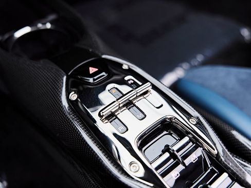 Used 2022 Ferrari SF90 Spider AWD/4WD image 69