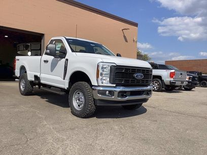 New 2026 Ford F350 XL w/ XL Off-Road Package