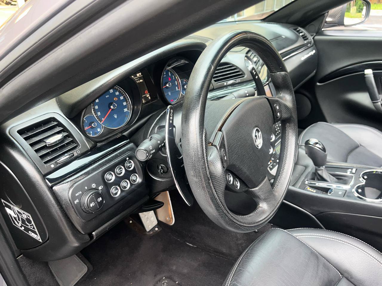Used 2012 Maserati GranTurismo Sport RWD image 32