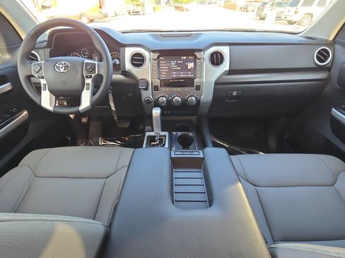 Used 2021 Toyota Tundra SR5 w/ SR5 Leather Package AWD/4WD image 12
