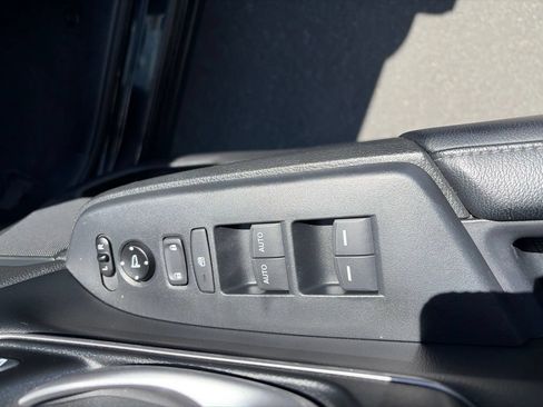 Used 2017 Honda CR-V EX-L image 10