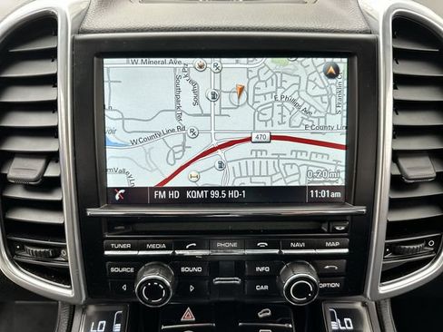 Used 2015 Porsche Cayenne Diesel AWD/4WD image 18