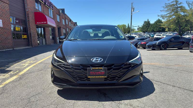 Used 2021 Hyundai Elantra SEL w/ Convenience Package FWD image 2