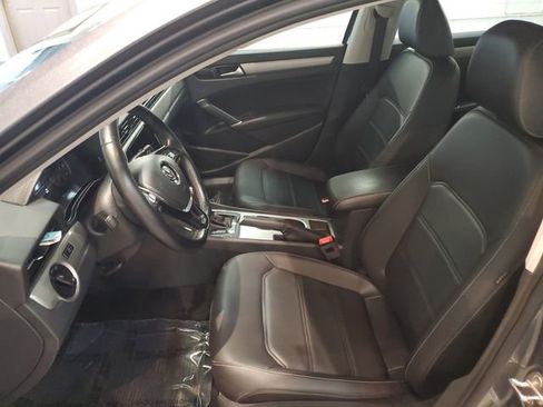 Used 2020 Volkswagen Passat 2.0T SE image 10