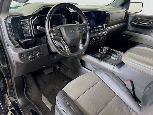 Used 2023 Chevrolet Silverado 1500 ZR2 AWD/4WD image 7