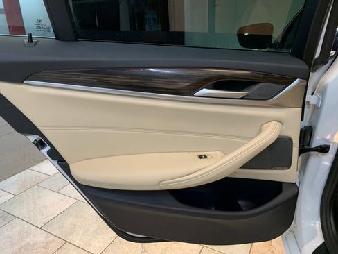 Used 2022 BMW 530i xDrive w/ Premium Package image 64