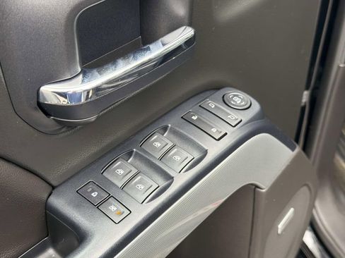 Used 2018 Chevrolet Silverado 1500 LT w/ All Star Edition image 21