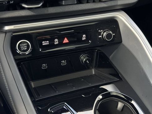 Used 2025 Audi Q5 Premium w/ Premium Plus AWD/4WD image 27
